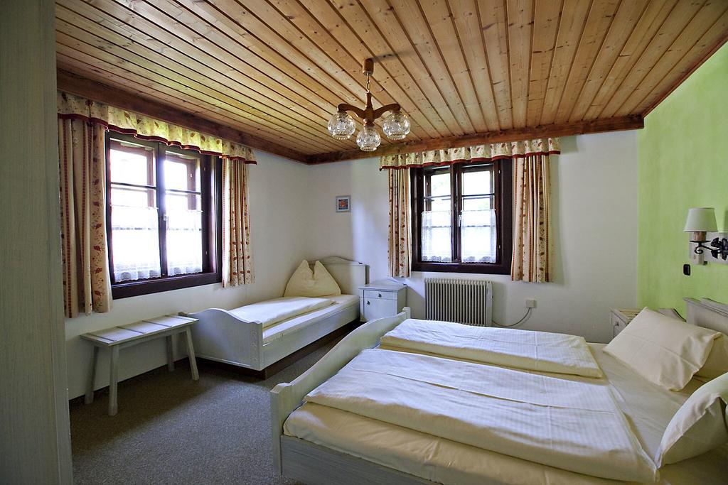 Familienparadies Wolfgangbauer Heiligenblut Exterior foto